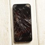 Odzyskiwanie danych z telefonu – samemu, czy w serwisie?